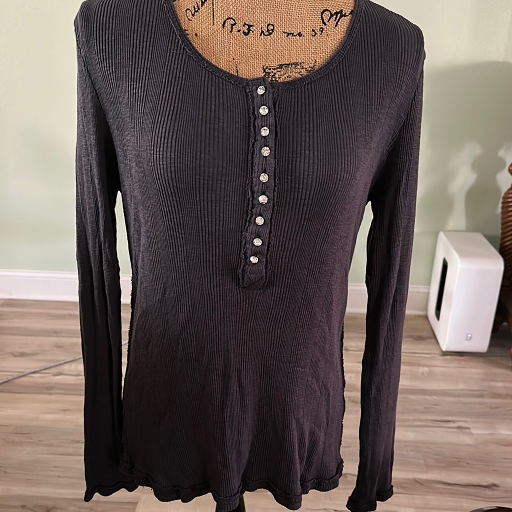True Grit Vintage Gray Long Sleeve Top.